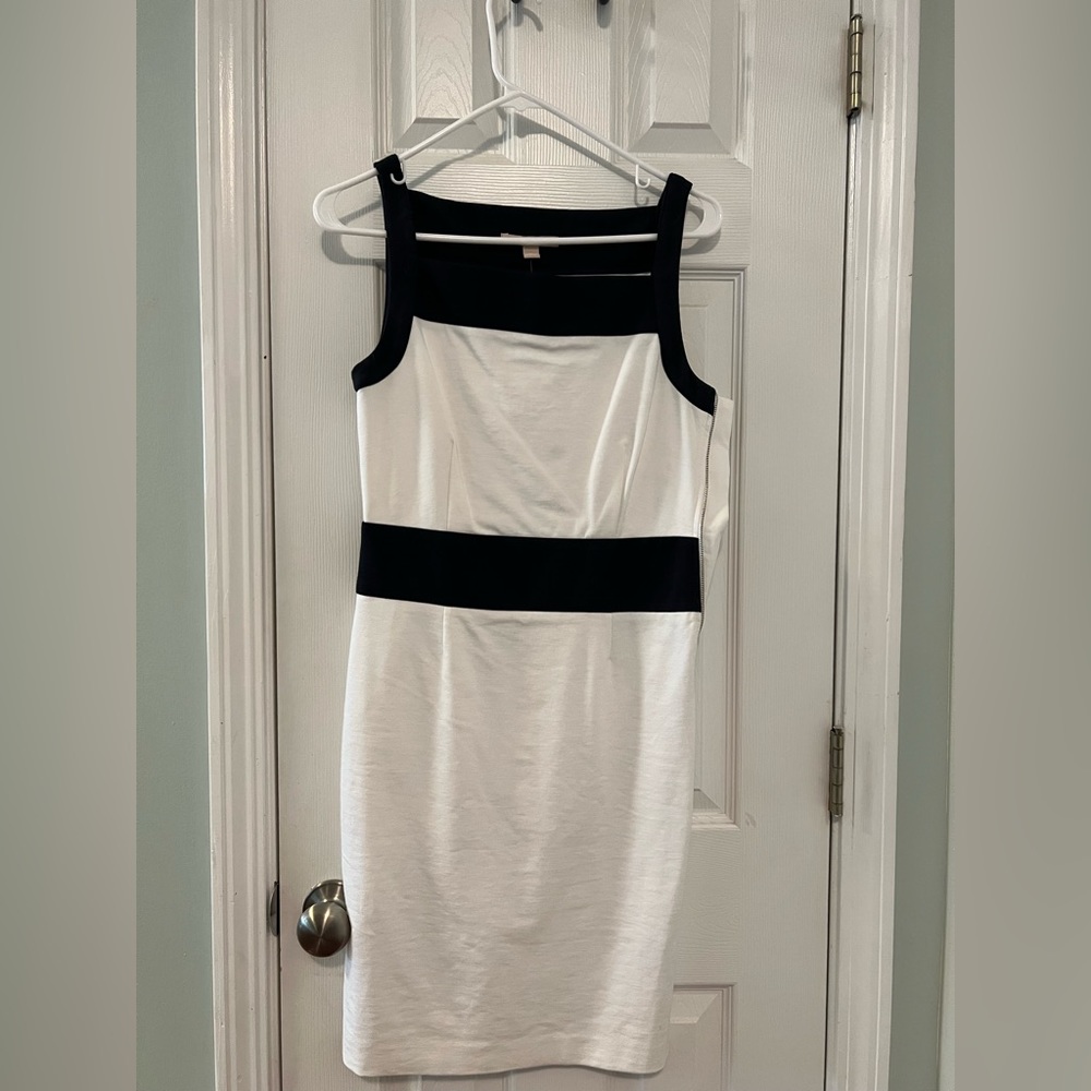 Banana Republic dress size 4. White and navy color block